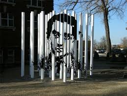 On the Art of the Disappeared